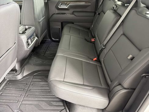 New 2026 GMC Sierra 1500 Elevation w/ Elevation Premium Package AWD/4WD image 18