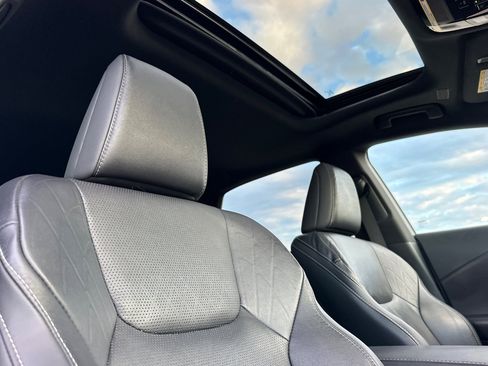 Used 2024 Lexus RX 350h image 16