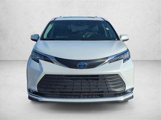 Used 2023 Toyota Sienna XLE w/ XLE Plus Package FWD video 2