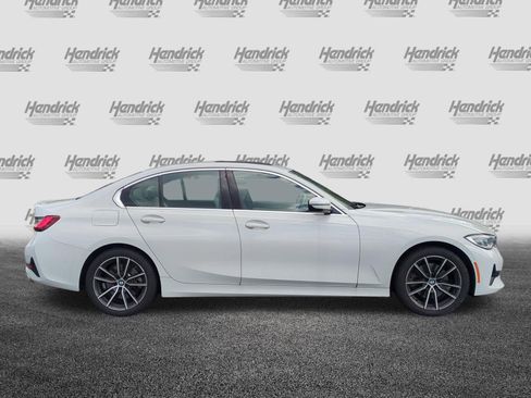 Certified 2022 BMW 330i xDrive Sedan w/ Premium Package 2 AWD/4WD image 11