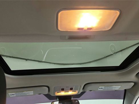 Used 2017 Toyota Corolla XLE FWD image 14