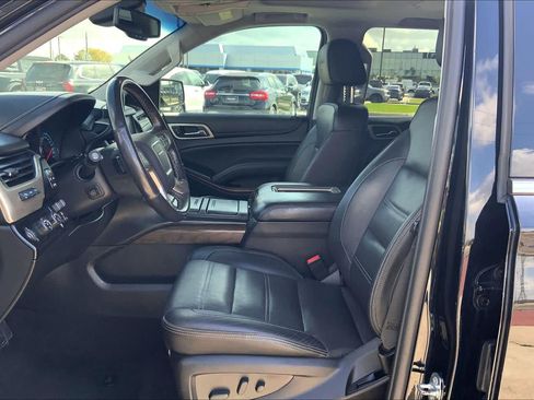 Used 2018 GMC Yukon Denali w/ Denali Ultimate Package AWD/4WD image 8