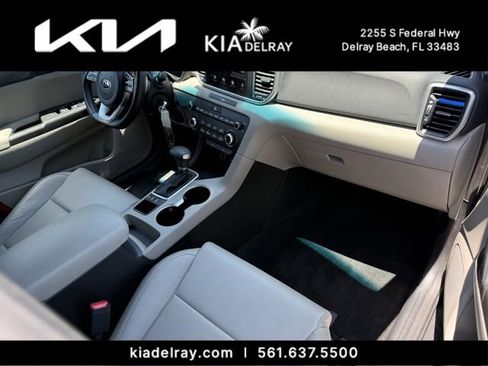 Used 2022 Kia Sportage Nightfall Edition AWD/4WD image 9