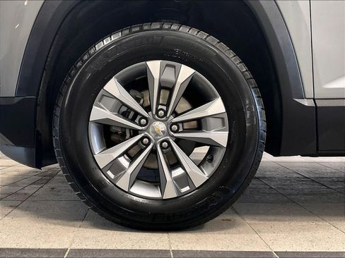 Used 2025 Chevrolet Equinox LT image 7