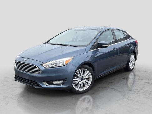 Used 2018 Ford Focus Titanium FWD image 1