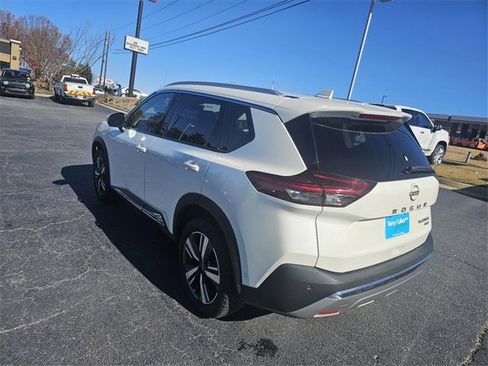 Used 2023 Nissan Rogue Platinum w/ Platinum Premium Package image 5
