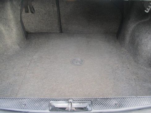 Used 2004 Chevrolet Cavalier LS image 11