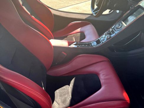 Used 2012 McLaren MP4-12C Coupe image 17