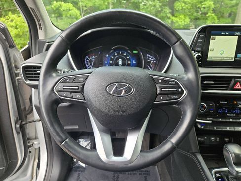 Used 2019 Hyundai Santa Fe AWD image 17