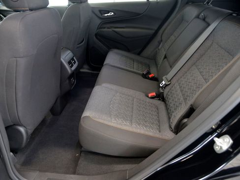 Used 2023 Chevrolet Equinox LT image 29