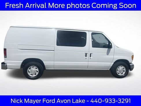 Used 2002 Ford E-150 and Econoline 150 RWD image 8