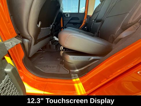 New 2025 Jeep Wrangler Unlimited Sahara AWD/4WD image 27