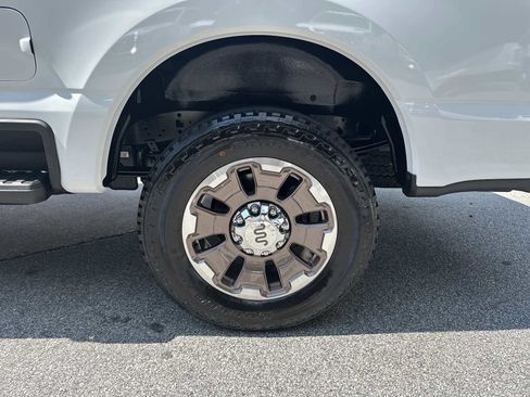 Used 2025 Ford F250 King Ranch w/ Chrome Package image 34