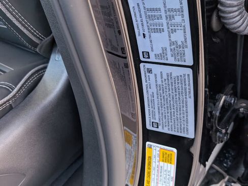 Certified 2025 GMC Sierra EV Denali AWD/4WD image 15