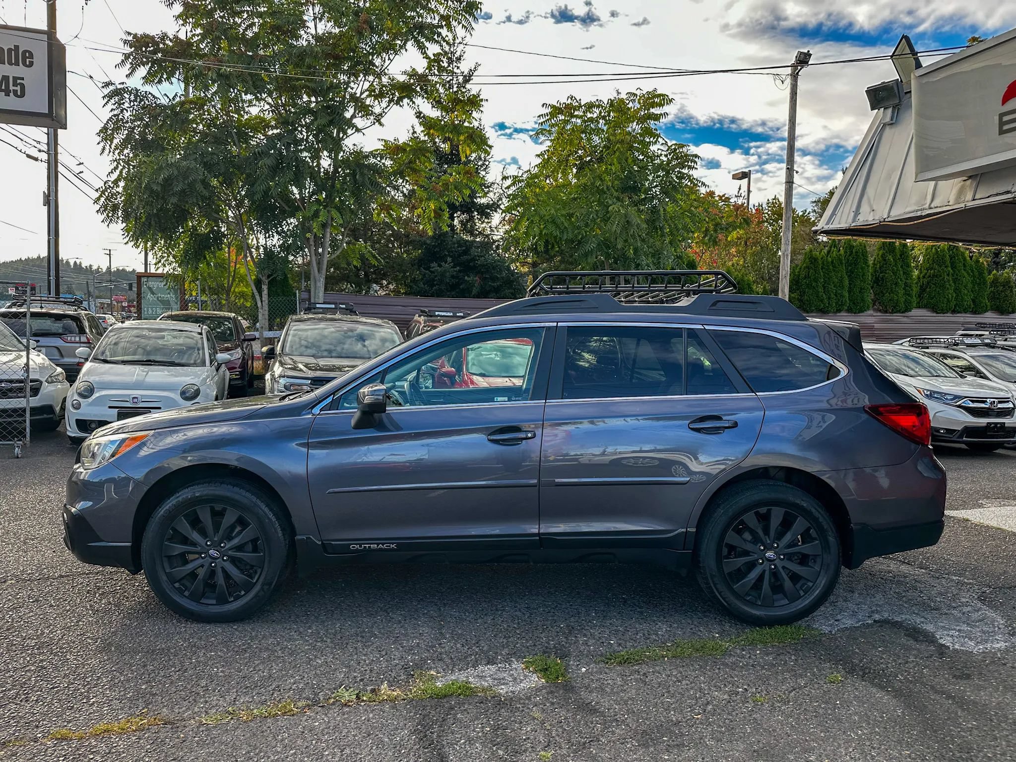 Used 2016 Subaru Outback 3.6R Limited AWD/4WD image 9