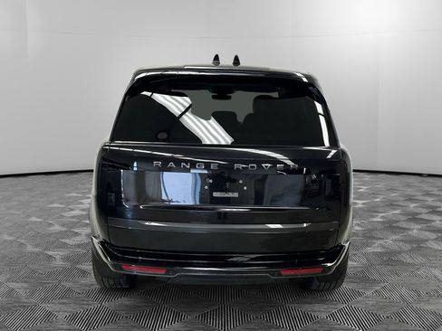 Used 2025 Land Rover Range Rover SE image 4