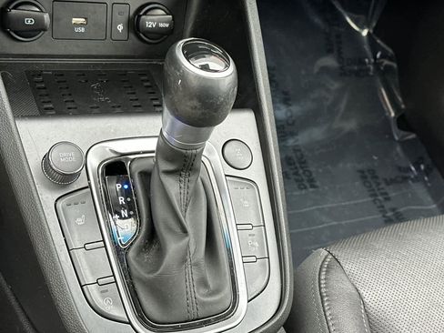 Used 2022 Hyundai Kona Limited w/ Cargo Package image 24