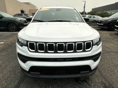 Used 2025 Jeep Compass Sport AWD/4WD image 16