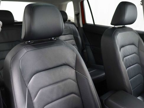 Used 2018 Volkswagen Tiguan SEL Premium AWD/4WD image 21