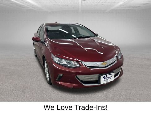 Used 2017 Chevrolet Volt Premier w/ Driver Confidence II Package FWD image 3