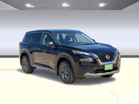 Used 2023 Nissan Rogue S image 7