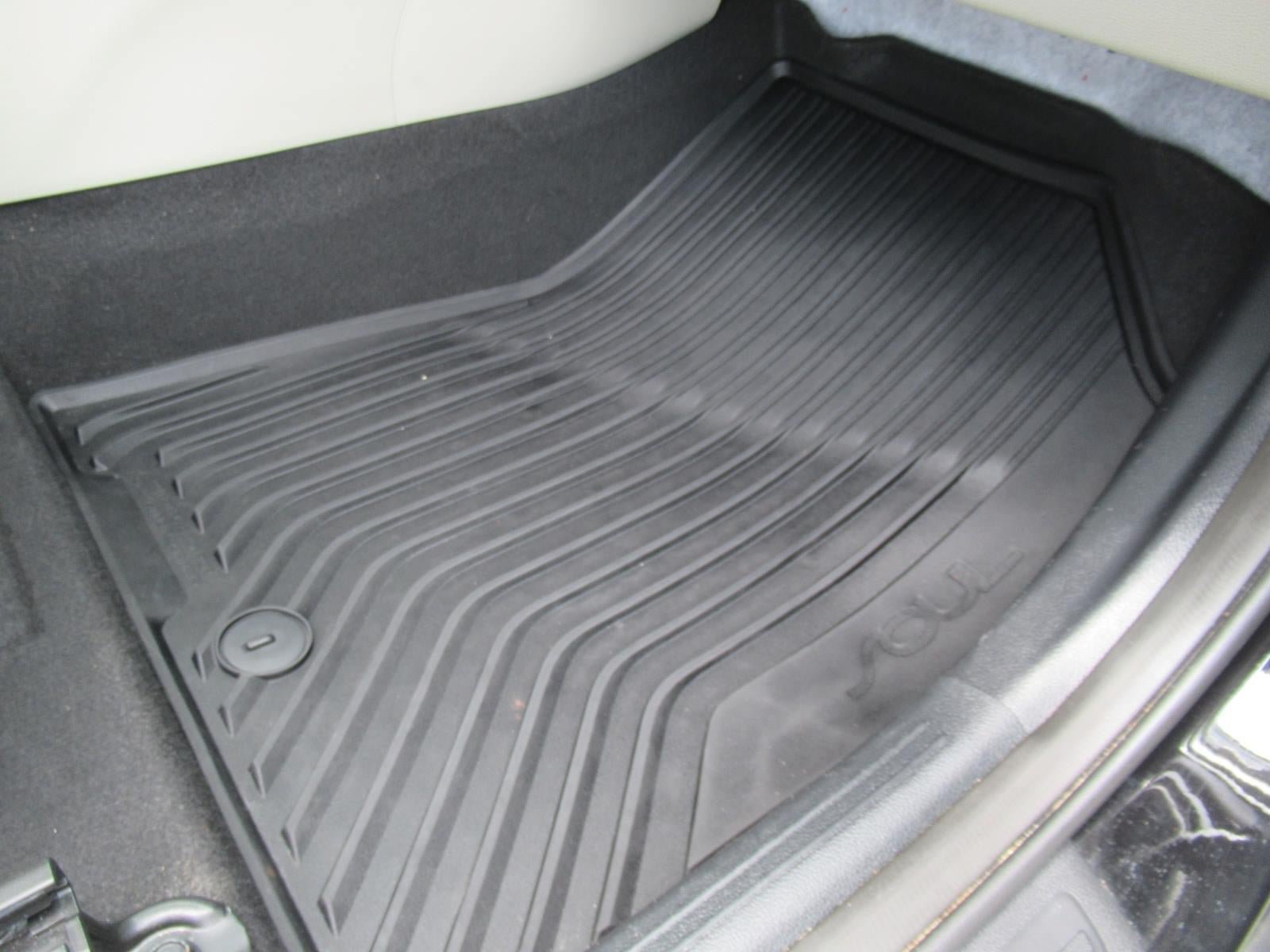 Used 2022 Kia Soul LX w/ Technology Package FWD image 31