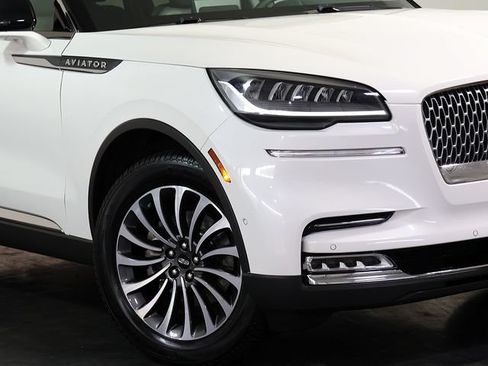 Used 2020 Lincoln Aviator Reserve w/ Equipment Group 201A AWD/4WD image 8