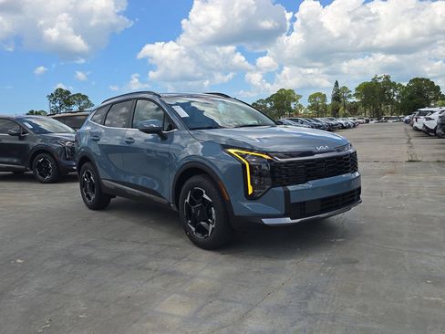 New 2026 Kia Sportage EX AWD/4WD image 2