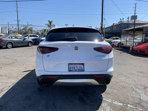 Used 2019 Alfa Romeo Stelvio Ti AWD/4WD image 10