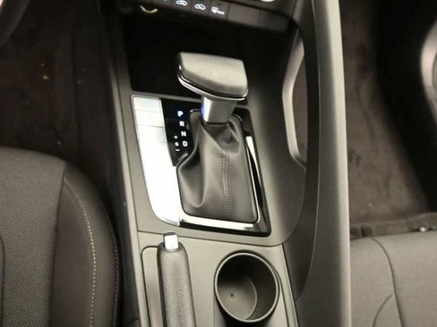 New 2026 Hyundai Elantra SE FWD image 21
