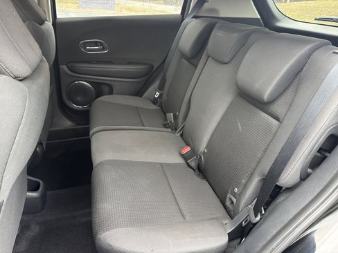 Used 2020 Honda HR-V EX image 8