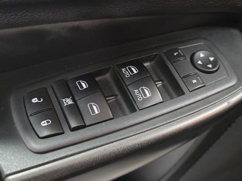 Used 2020 Jeep Cherokee Trailhawk AWD/4WD image 20