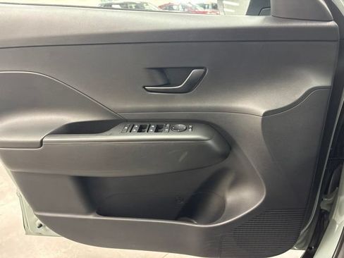 Used 2024 Hyundai Kona SE FWD image 23