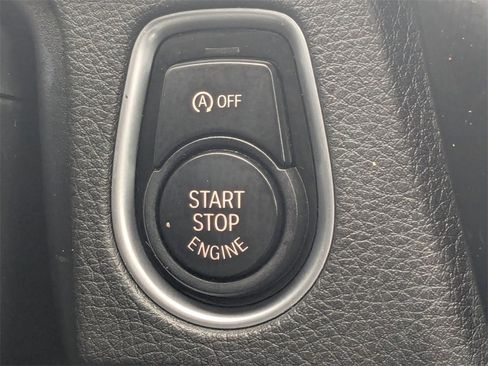 Used 2016 BMW 320i Sedan image 27