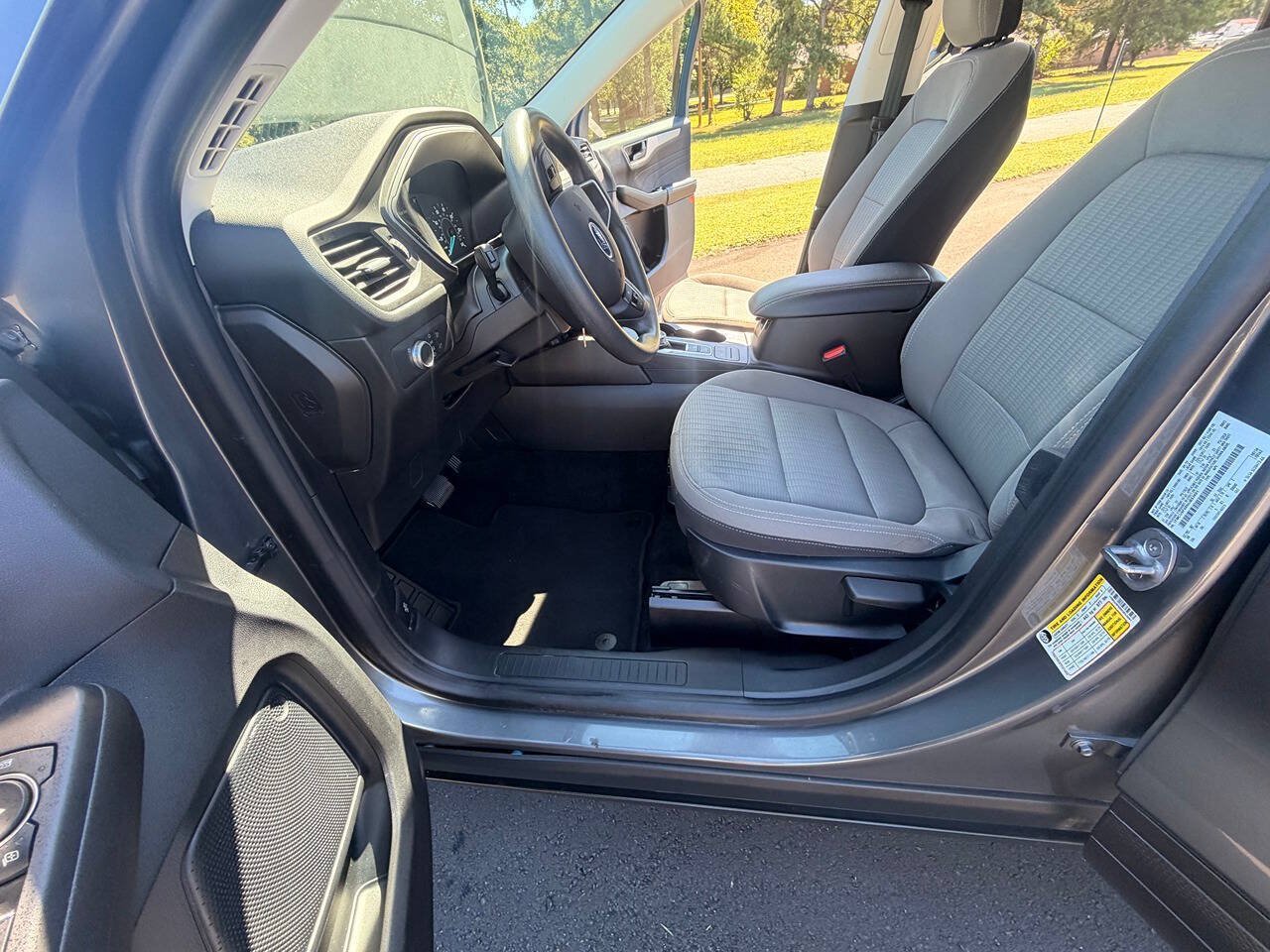 Used 2022 Ford Escape S AWD/4WD image 10