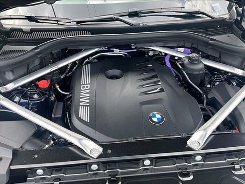 New 2026 BMW X5 xDrive40i w/ Climate Comfort Package AWD/4WD image 9