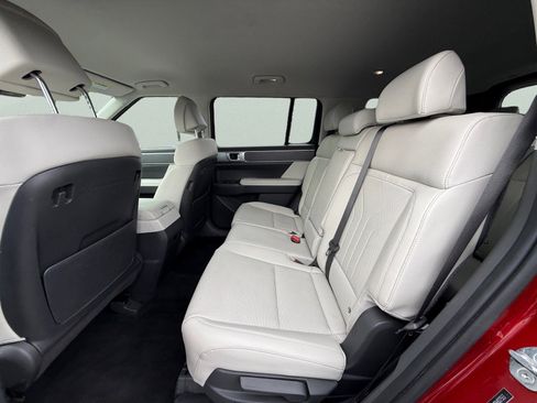 Used 2024 Hyundai Santa Fe SEL AWD/4WD image 17