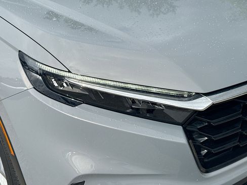 Certified 2024 Honda CR-V EX image 34
