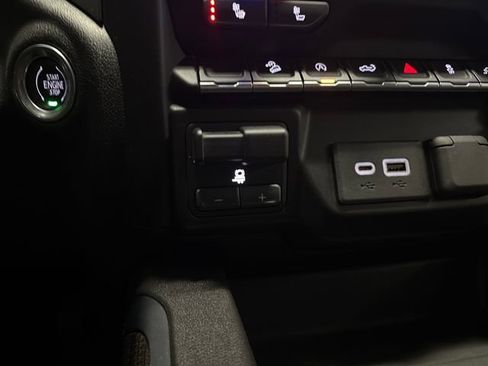 Used 2020 Chevrolet Silverado 1500 LT Trail Boss image 60