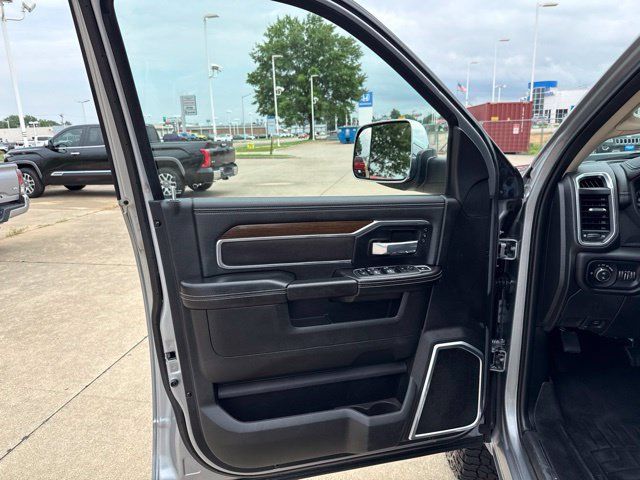 Used 2022 RAM 2500 Laramie AWD/4WD image 6