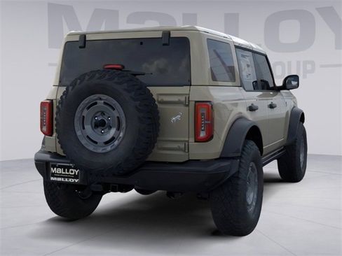 New 2025 Ford Bronco Badlands image 8