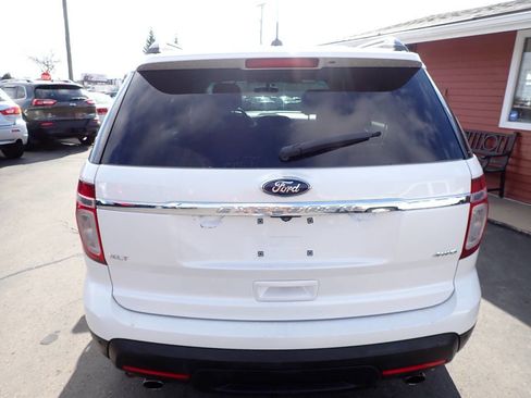 Used 2015 Ford Explorer XLT w/ Equipment Group 202A image 5
