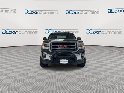 Used 2015 GMC Sierra 1500 SLE w/ SLE Value Package AWD/4WD image 3