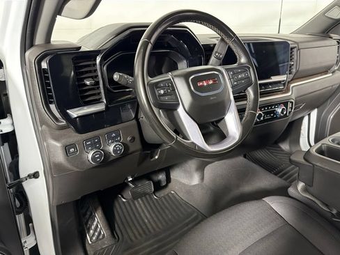 Used 2024 GMC Sierra 3500 SLE w/ SLE Convenience Package AWD/4WD image 9