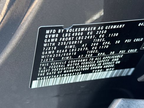 Used 2015 Volkswagen Tiguan SE image 28