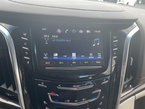 Used 2016 Cadillac Escalade ESV Premium AWD/4WD image 20