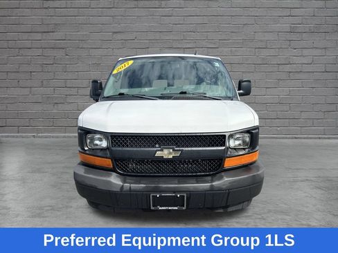 Used 2017 Chevrolet Express 2500 LS RWD image 2