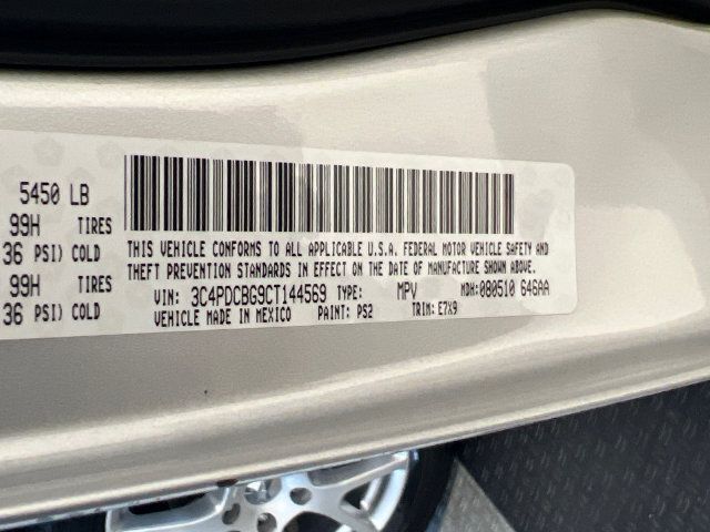Used 2012 Dodge Journey SXT w/ Flexible Seating Group FWD image 26
