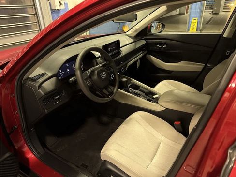 Used 2023 Honda Accord EX image 28