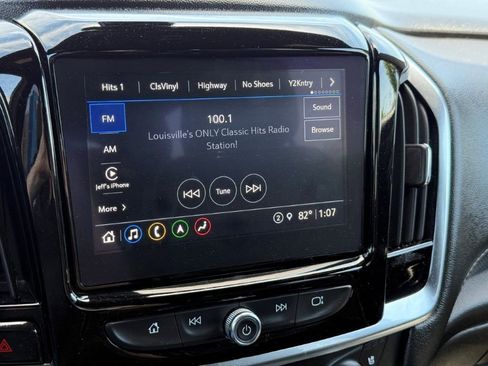 Used 2023 Chevrolet Traverse Premier AWD/4WD image 27